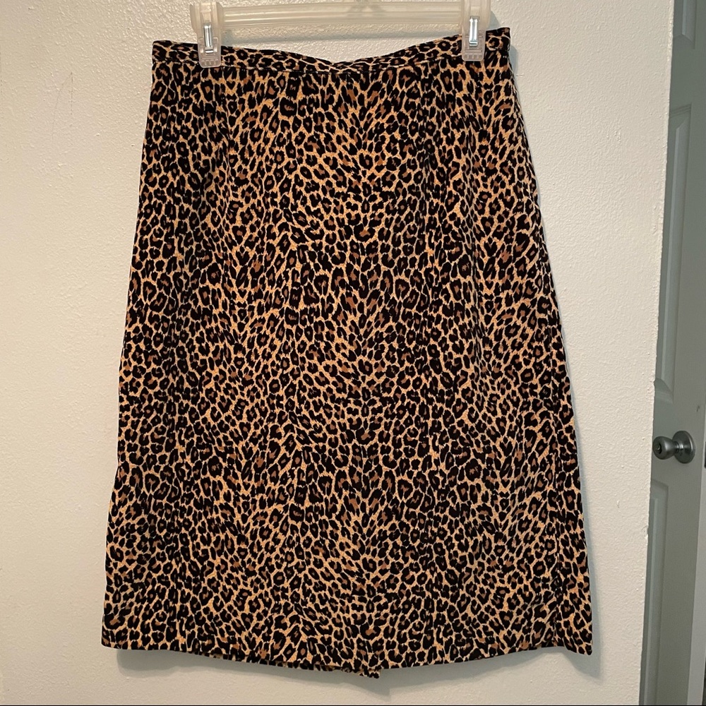 Newport News Easy Style Skirt 10 Animal Print